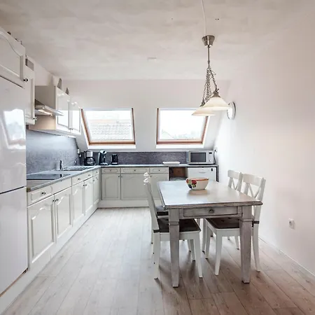 Sunny Spacious De Bijenkorf Lejlighed Zandvoort