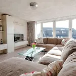 Sunny Spacious De Bijenkorf Daire *