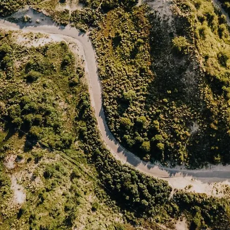 Sunny Spacious De Bijenkorf ザントフォールト