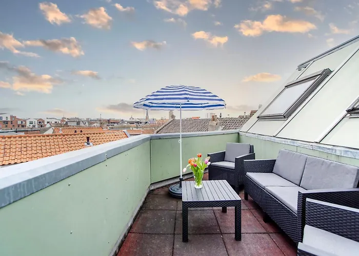 Sunny Spacious De Bijenkorf ザントフォールト