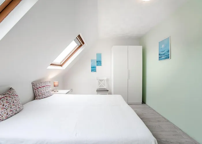 Sunny Spacious De Bijenkorf *